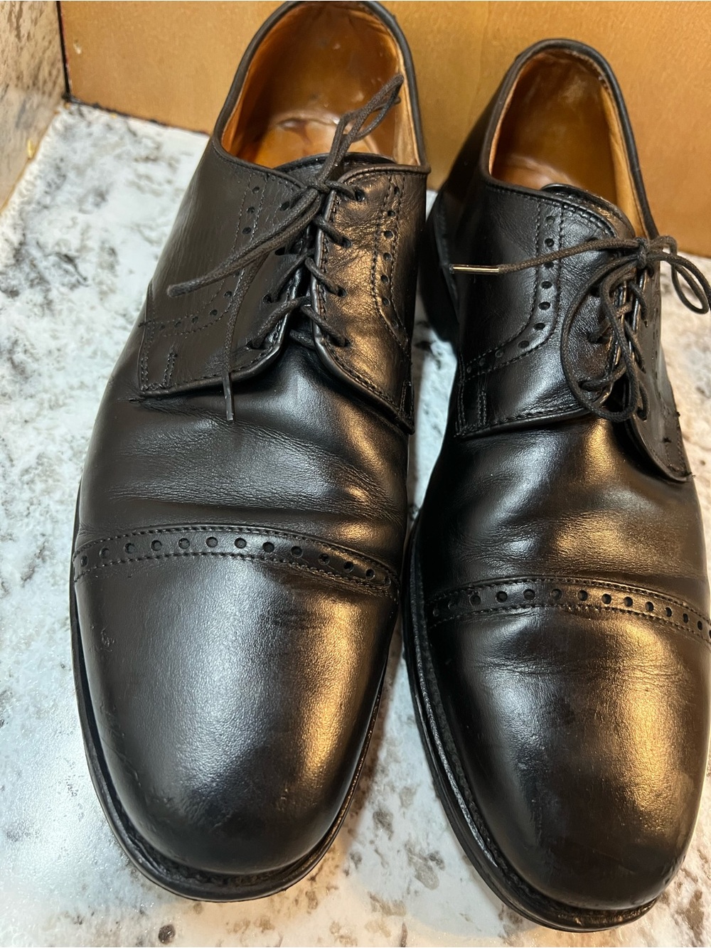 Allen Edmonds Perry Men’s 9.5 D Black Leather Cap Toe Derby Dress shoes 3912